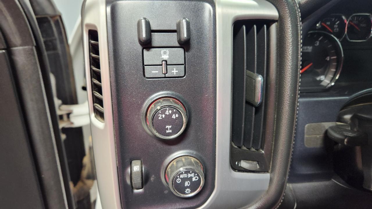 GMC Sierra 2500HD SLE Crew Cab 4WD 2015