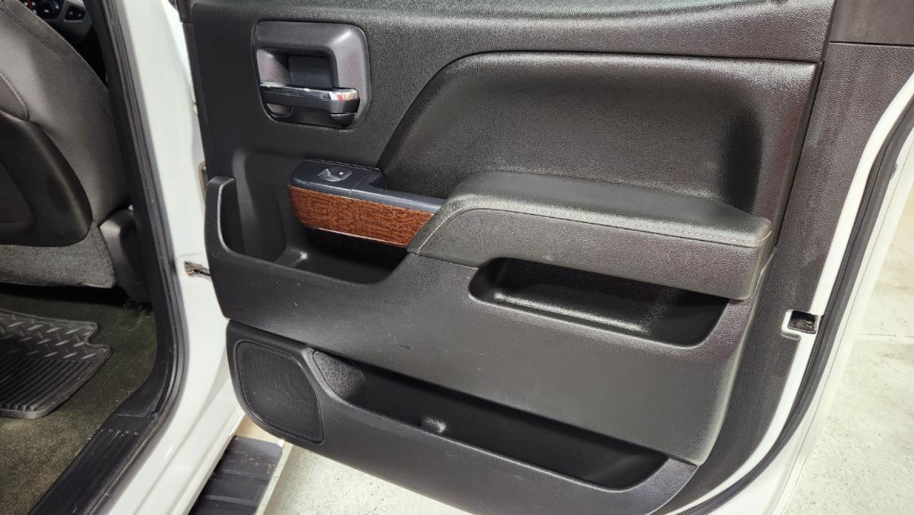 GMC Sierra 2500HD SLE Crew Cab 4WD 2015