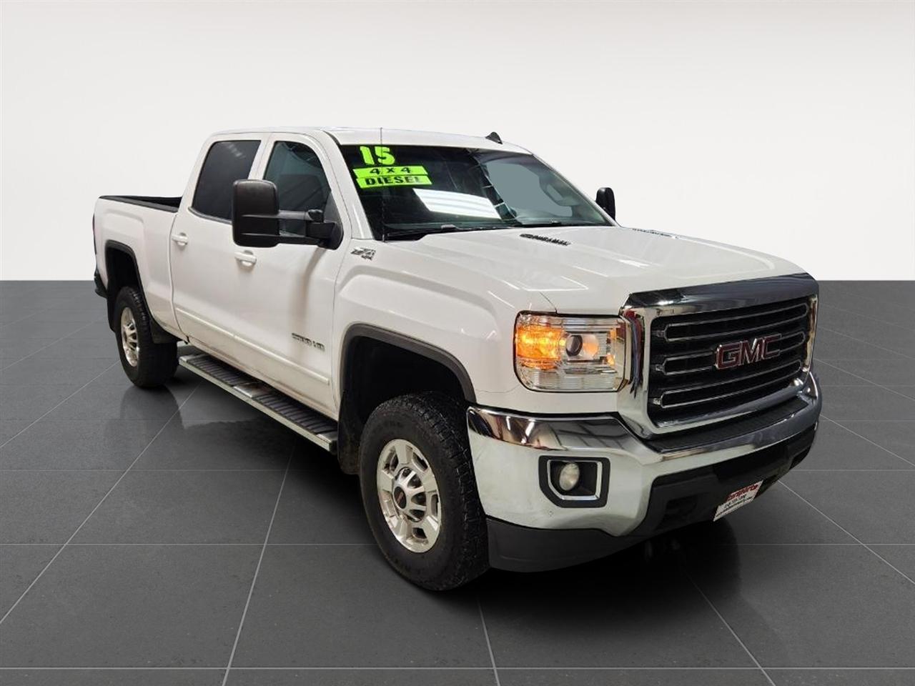 GMC Sierra 2500HD SLE Crew Cab 4WD 2015