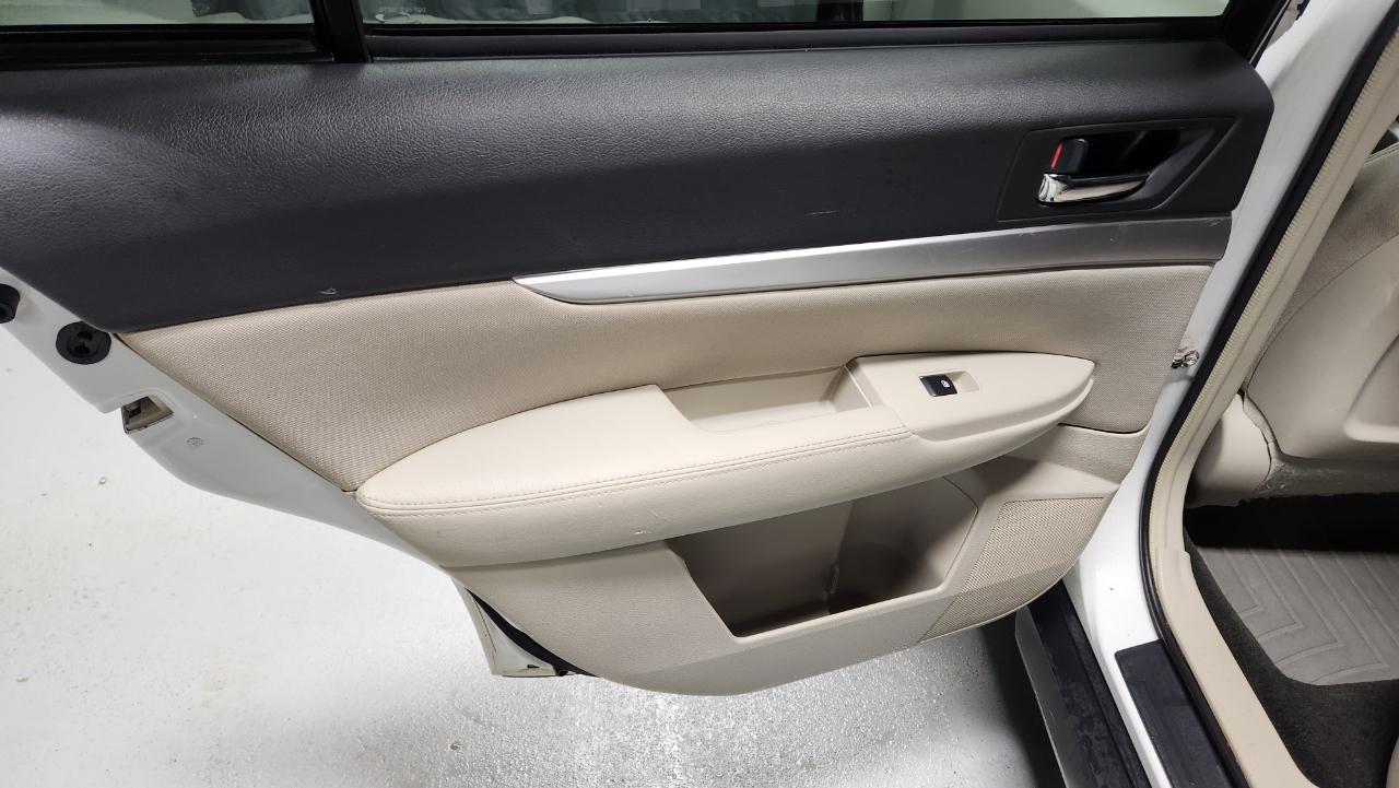 Subaru Outback 2.5i Premium 2014