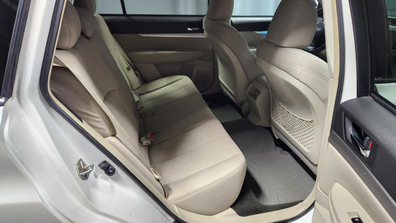 Subaru Outback 2.5i Premium 2014