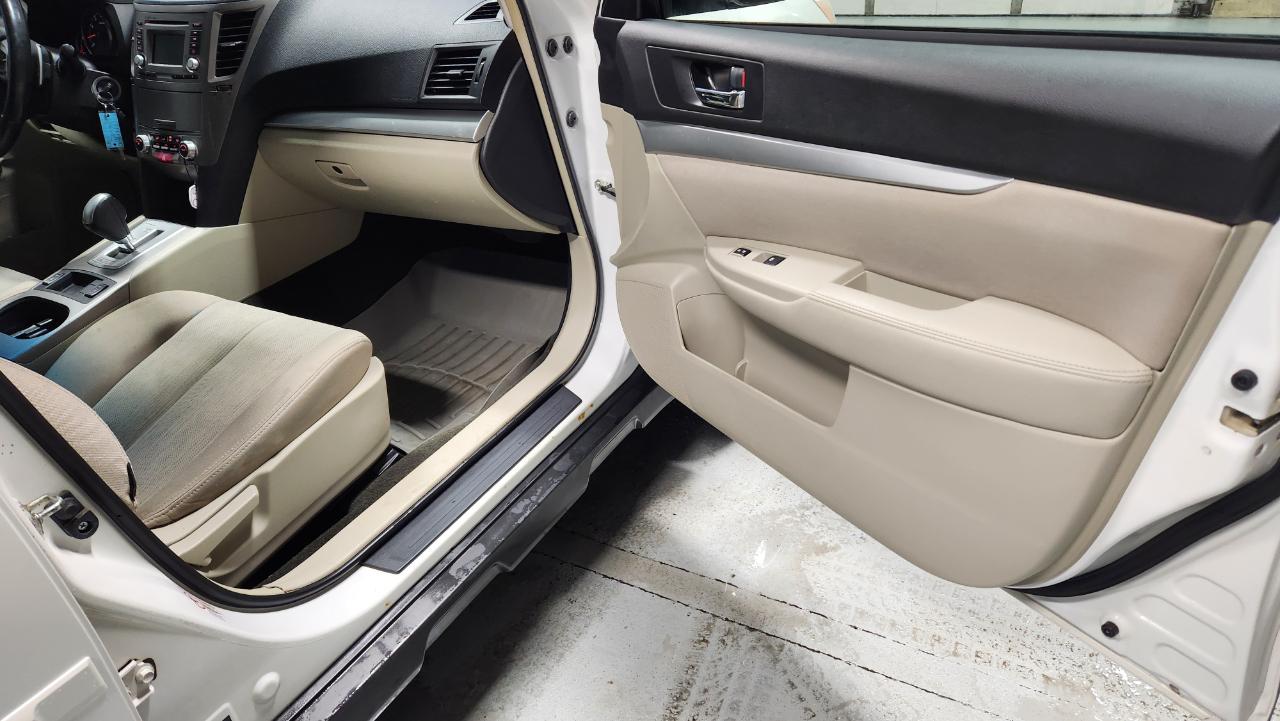 Subaru Outback 2.5i Premium 2014