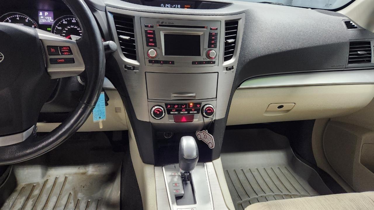 Subaru Outback 2.5i Premium 2014