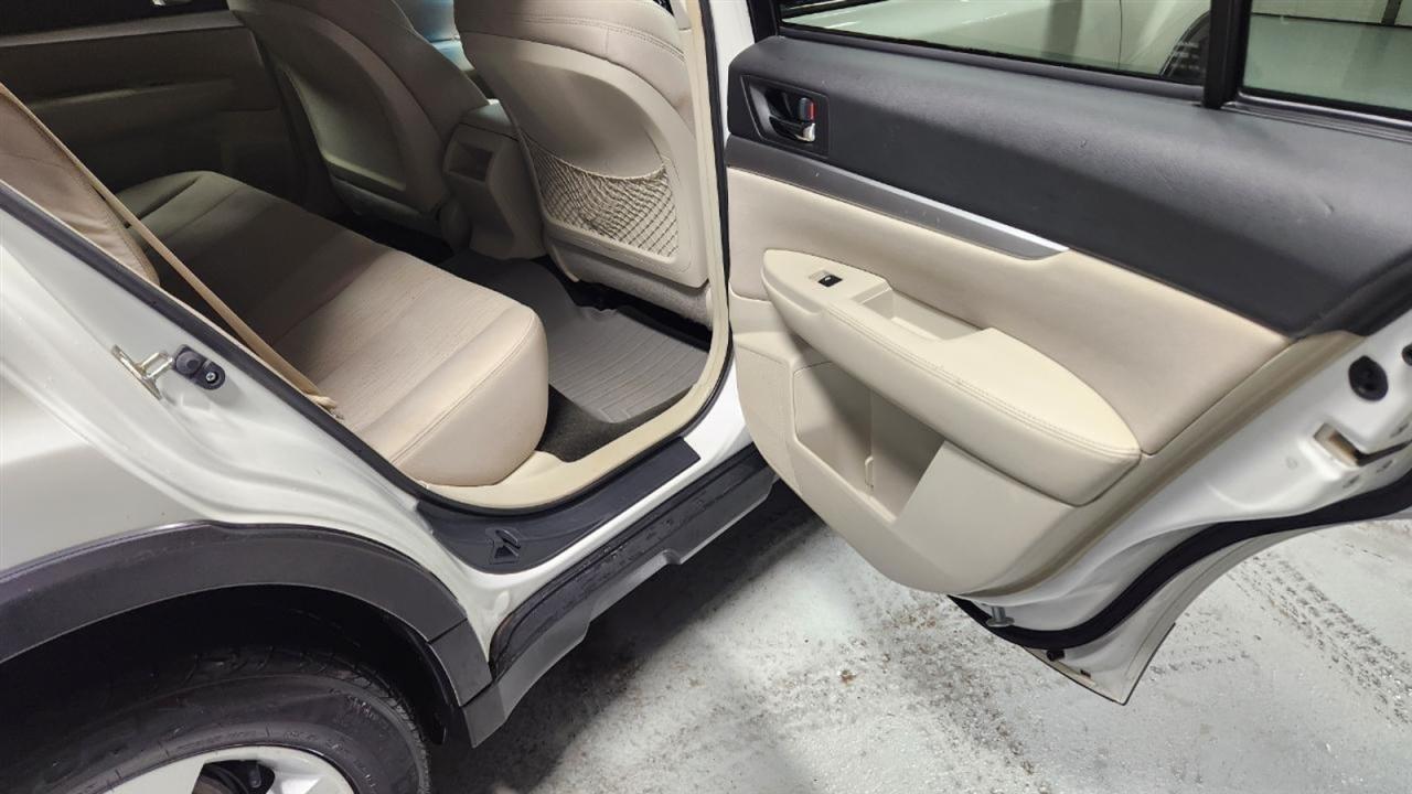 Subaru Outback 2.5i Premium 2014