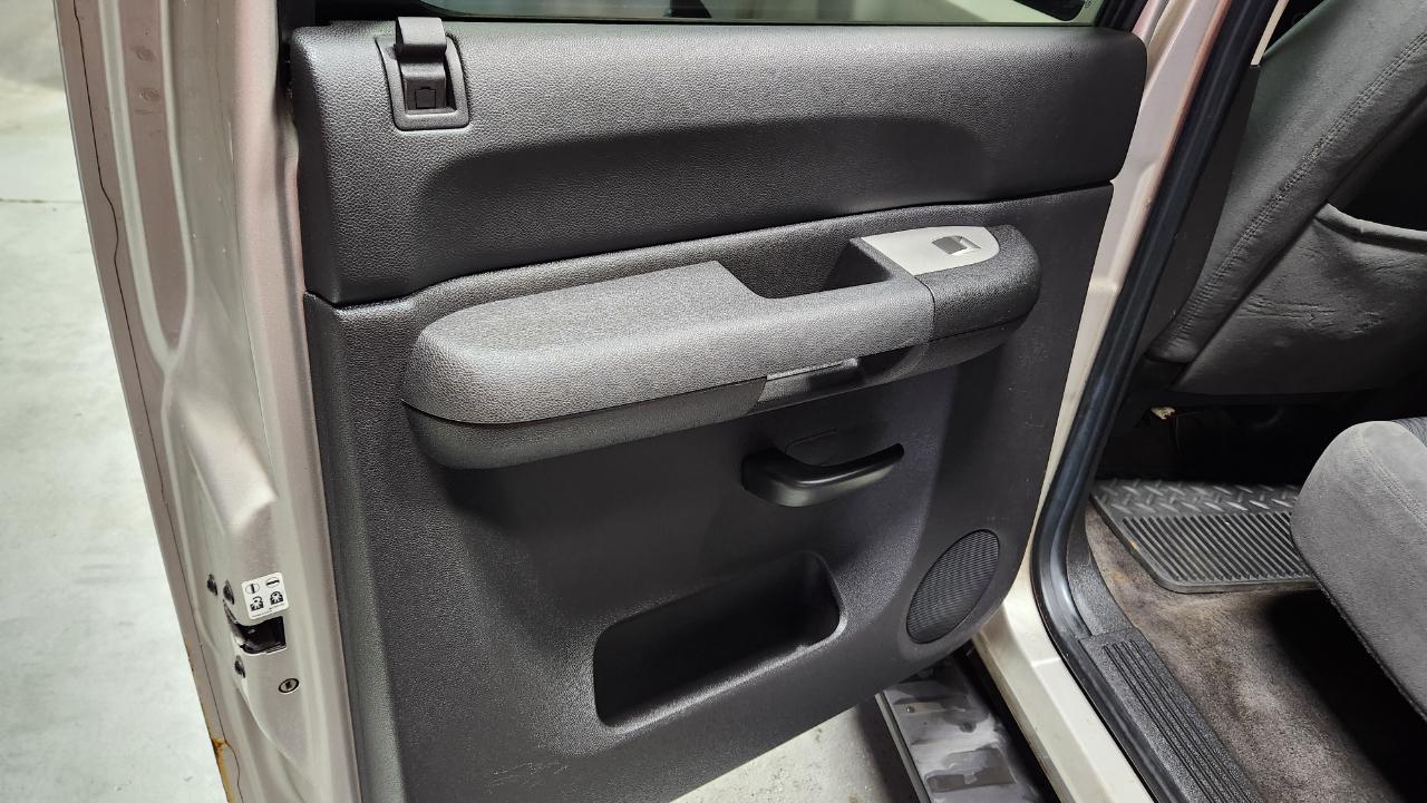 Chevrolet Silverado 2500HD LT1 Crew Cab Std. Box 4WD 2009