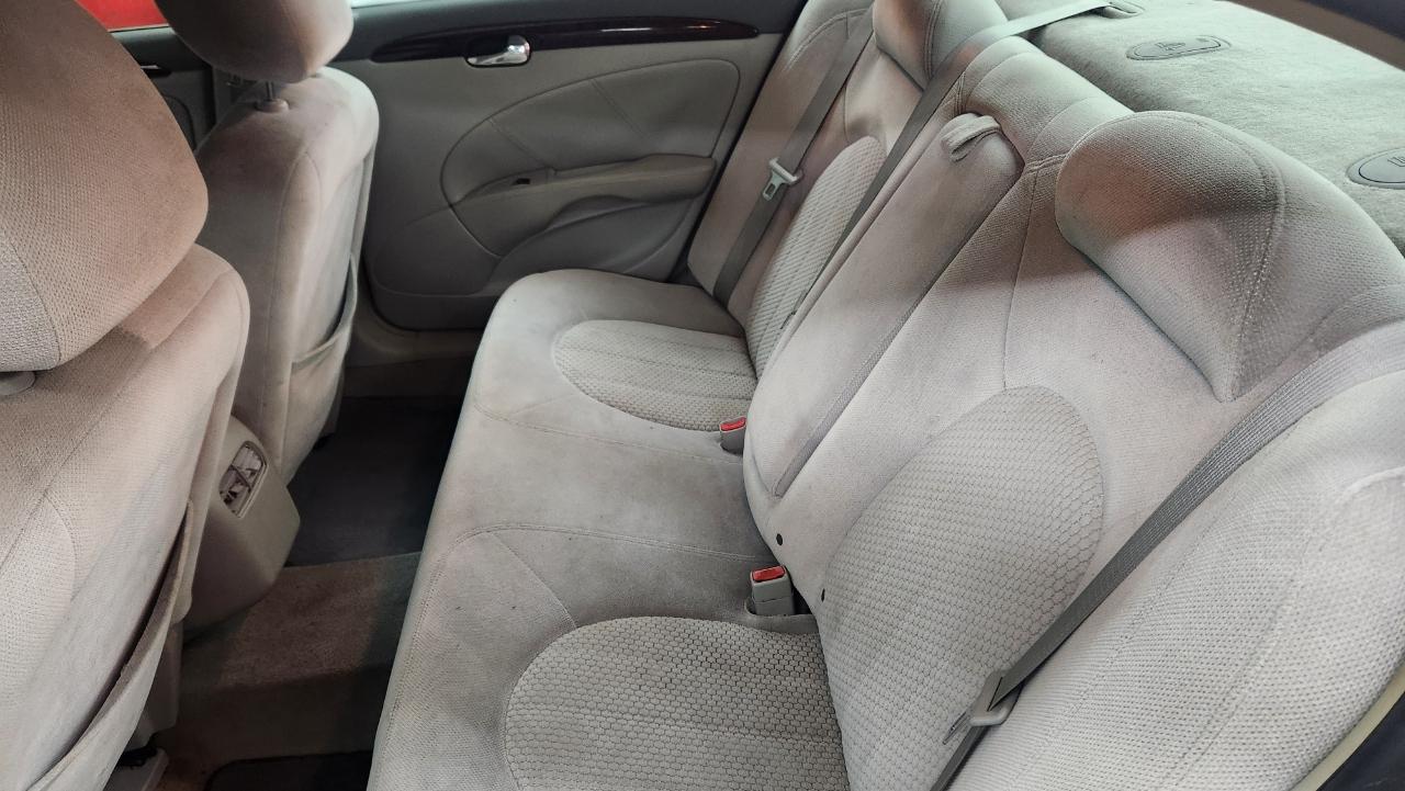 Buick Lucerne CX 2011