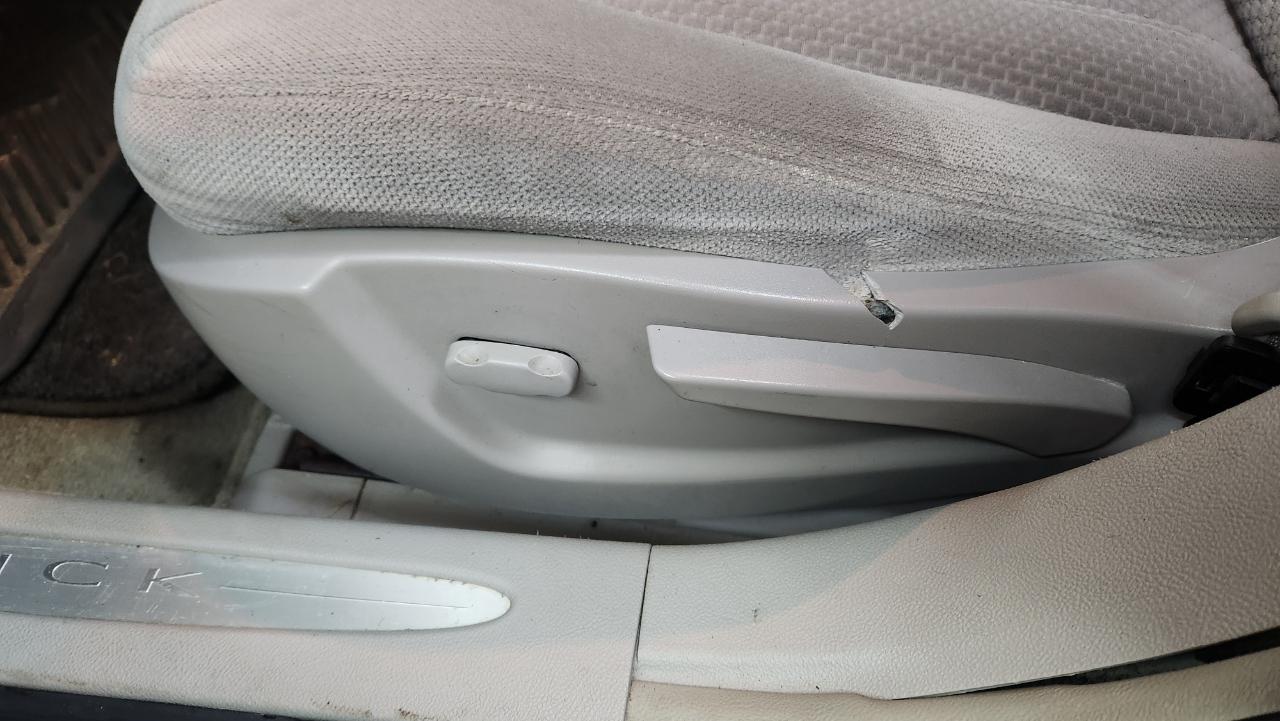 Buick Lucerne CX 2011