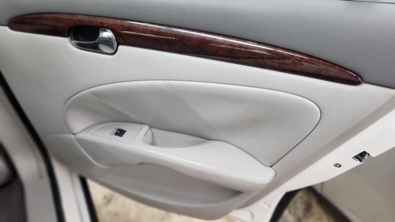 Buick Lucerne CX 2011