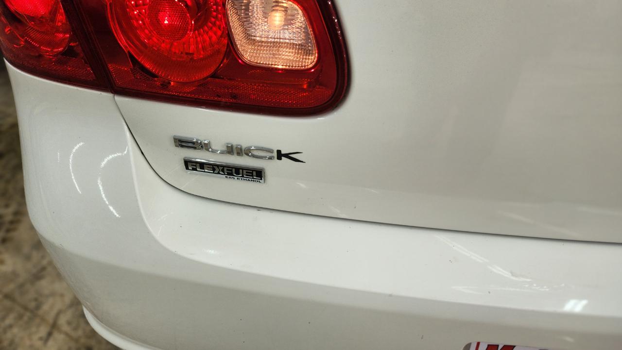 Buick Lucerne CX 2011