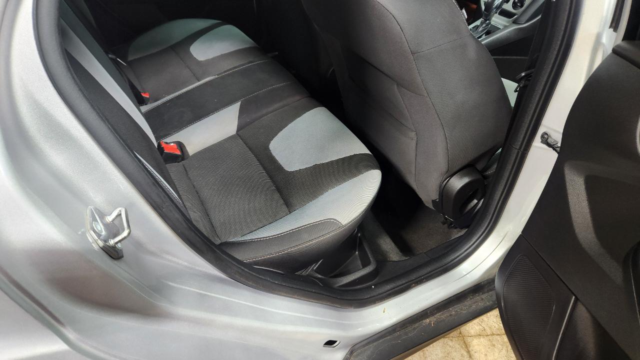 Ford Focus SE Hatch 2014