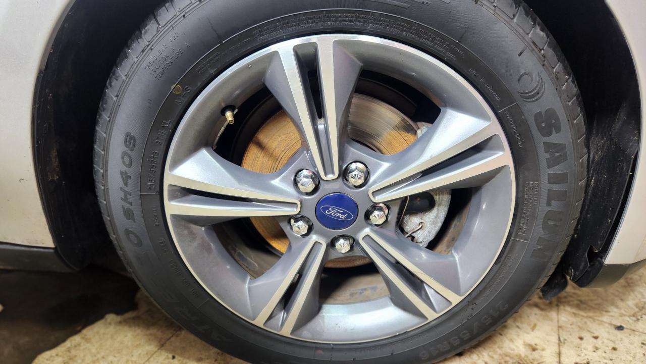 Ford Focus SE Hatch 2014