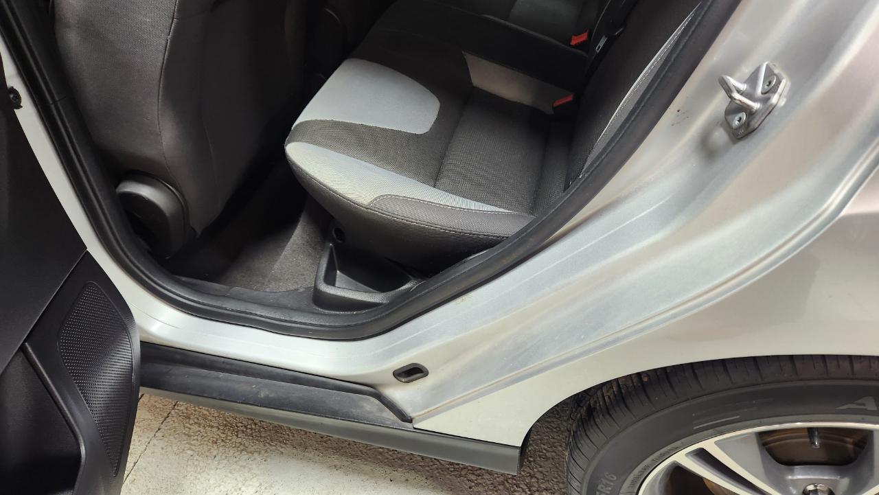 Ford Focus SE Hatch 2014