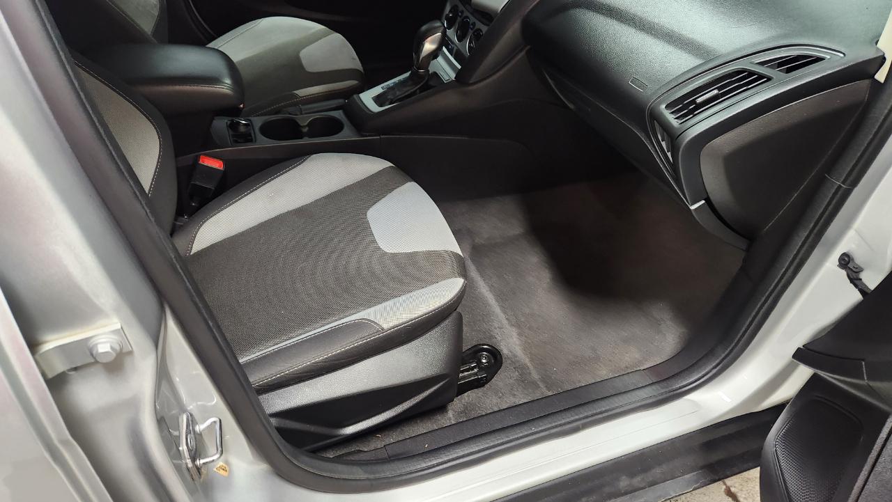 Ford Focus SE Hatch 2014