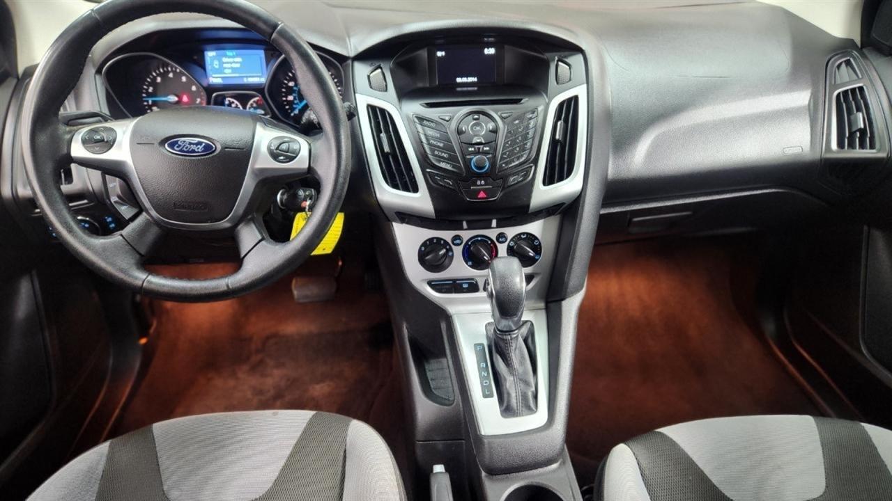 Ford Focus SE Hatch 2014