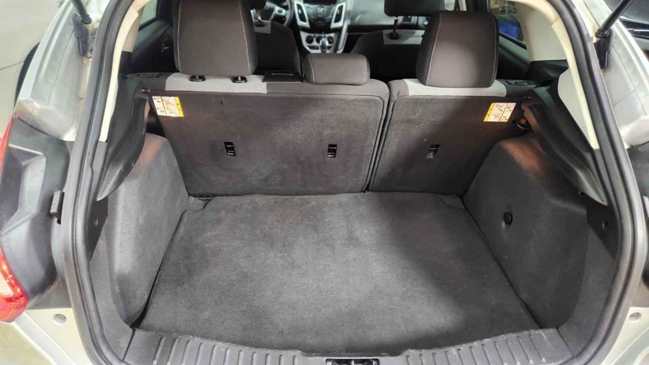 Ford Focus SE Hatch 2014