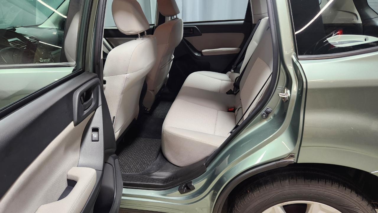 Subaru Forester 2.5i CVT 2015