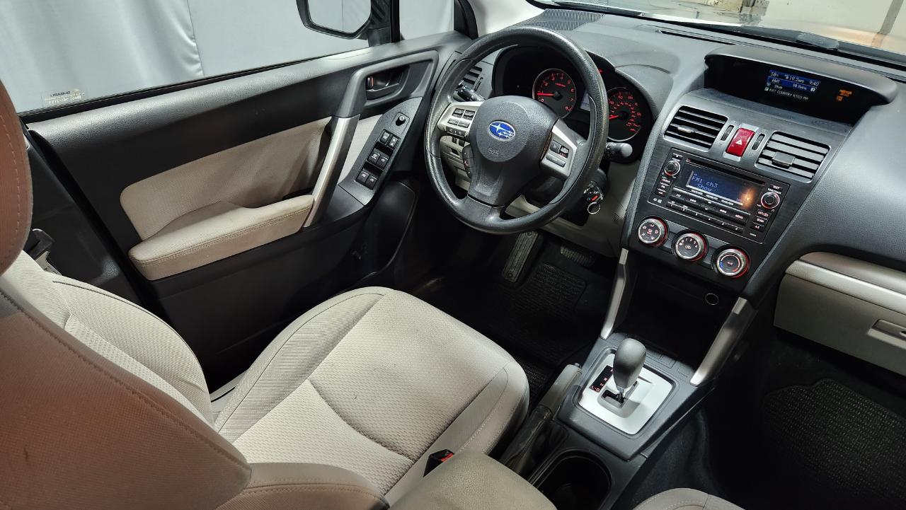 Subaru Forester 2.5i CVT 2015