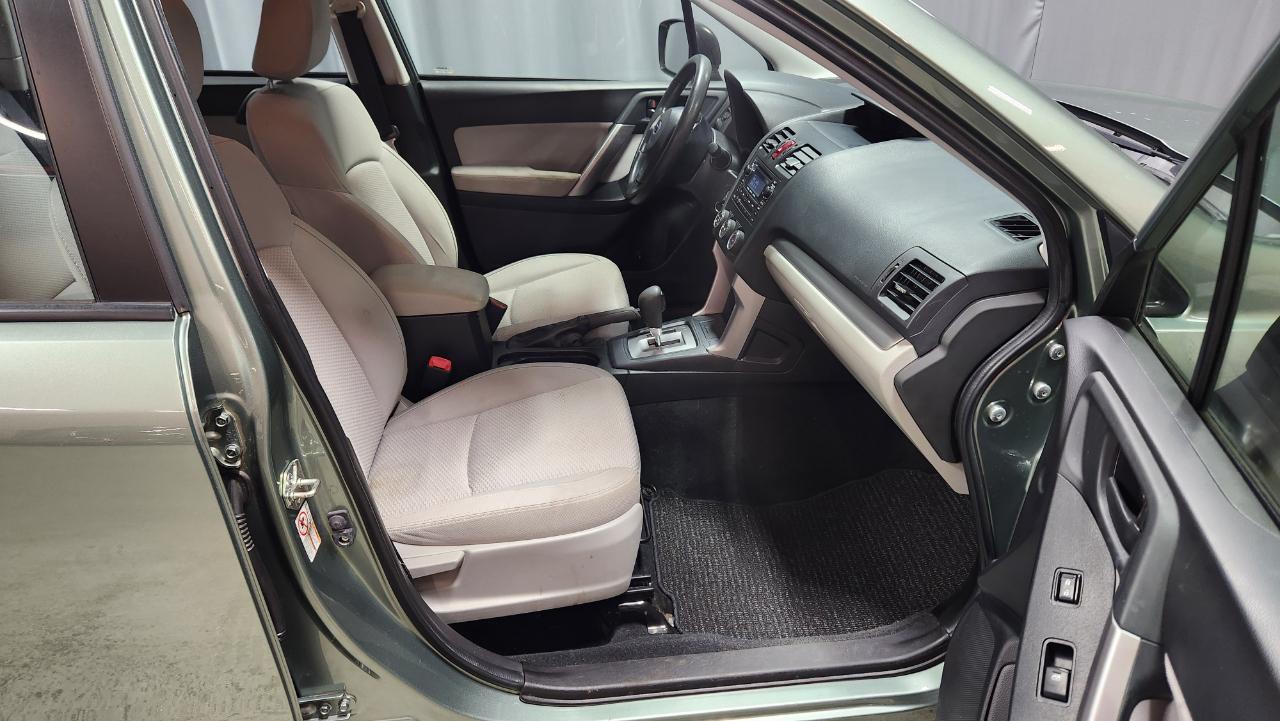 Subaru Forester 2.5i CVT 2015