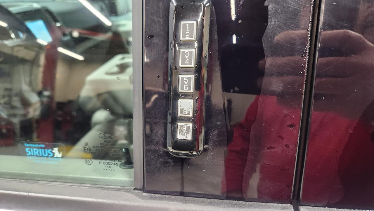 Ford F-150 XLT SuperCrew 6.5-ft. Bed 4WD 2016