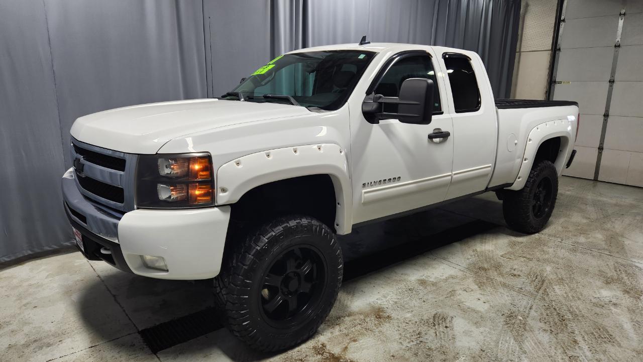 Chevrolet Silverado 1500 LT Ext. Cab 4WD 2011