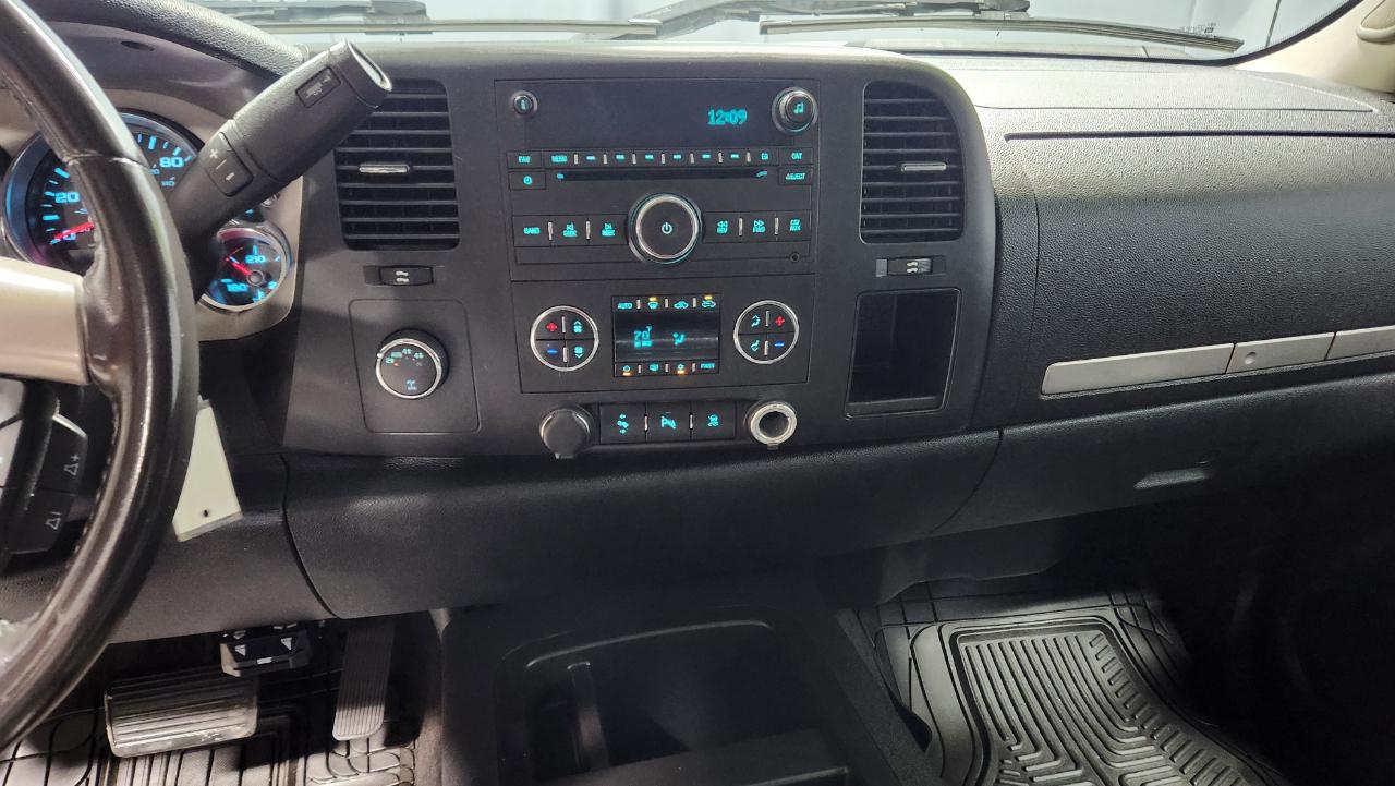 Chevrolet Silverado 1500 LT Ext. Cab 4WD 2011