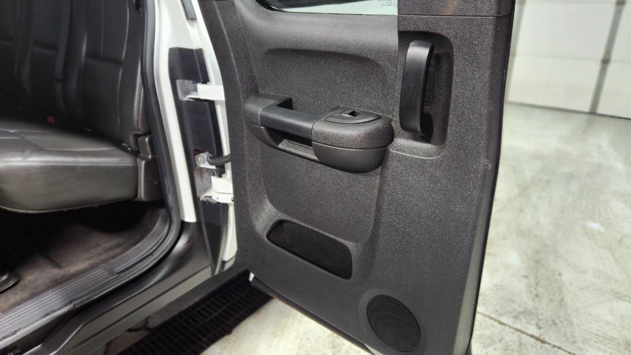 Chevrolet Silverado 1500 LT Ext. Cab 4WD 2011