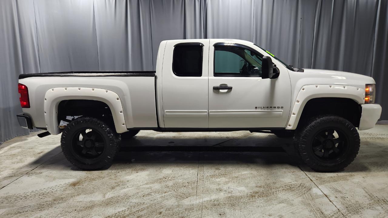 Chevrolet Silverado 1500 LT Ext. Cab 4WD 2011