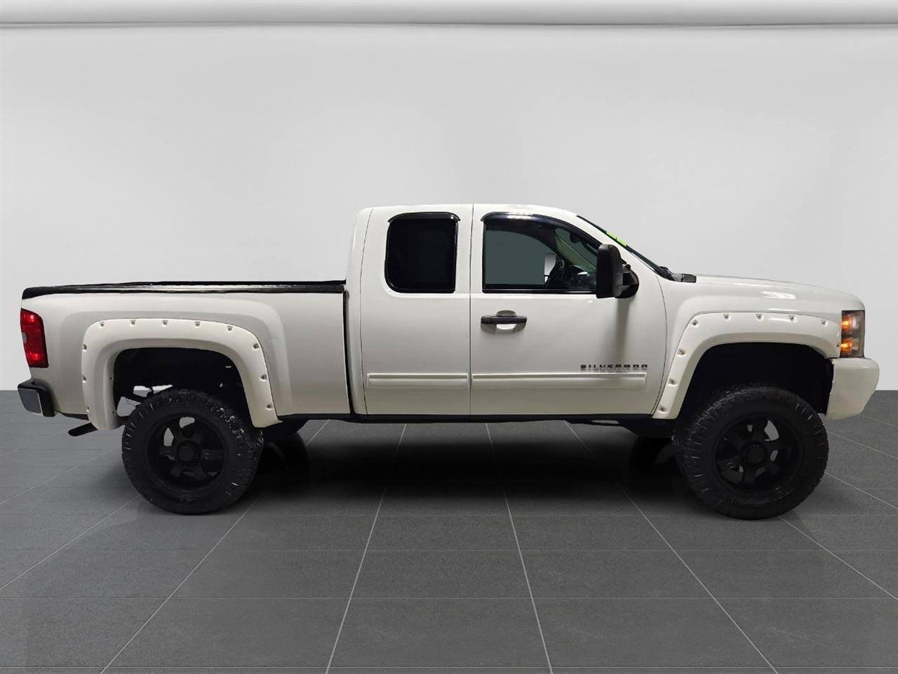 Chevrolet Silverado 1500 LT Ext. Cab 4WD 2011