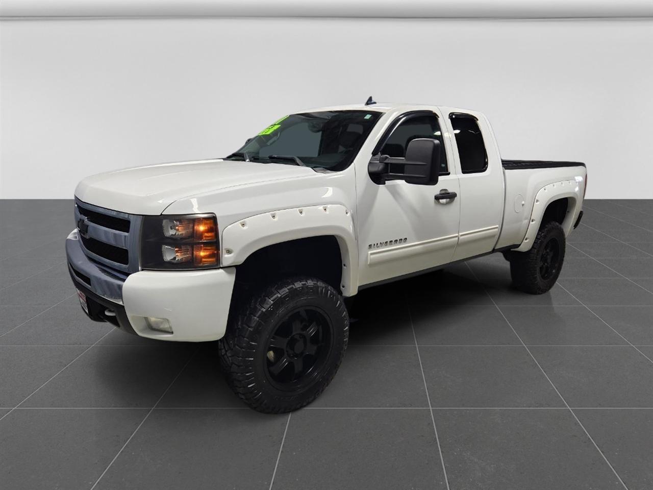 Chevrolet Silverado 1500 LT Ext. Cab 4WD 2011