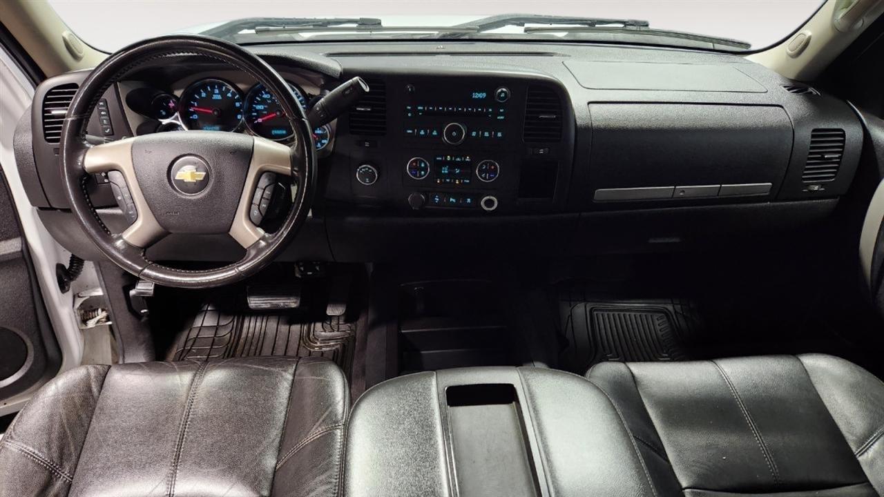 Chevrolet Silverado 1500 LT Ext. Cab 4WD 2011