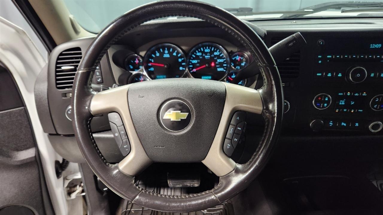 Chevrolet Silverado 1500 LT Ext. Cab 4WD 2011