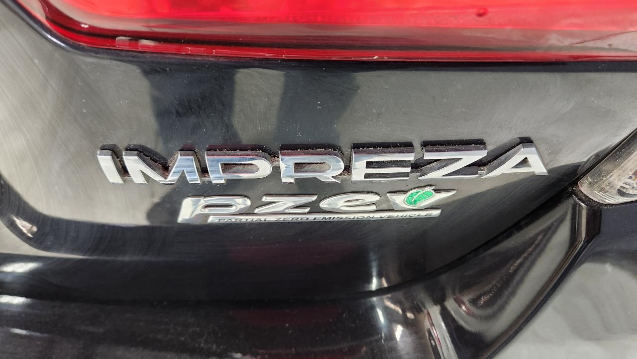 Subaru Impreza 2.0i Premium CVT 4-Door 2017