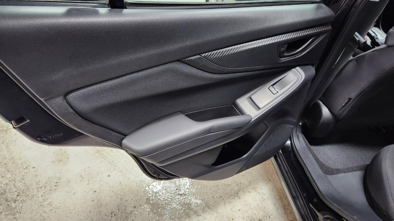 Subaru Impreza 2.0i Premium CVT 4-Door 2017