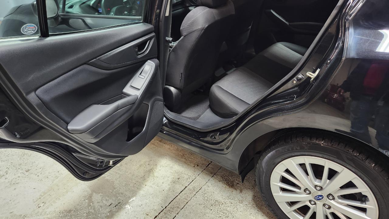 Subaru Impreza 2.0i Premium CVT 4-Door 2017