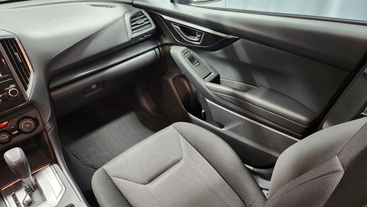 Subaru Impreza 2.0i Premium CVT 4-Door 2017