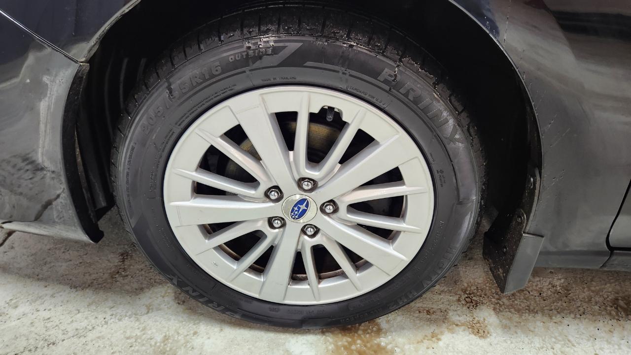 Subaru Impreza 2.0i Premium CVT 4-Door 2017