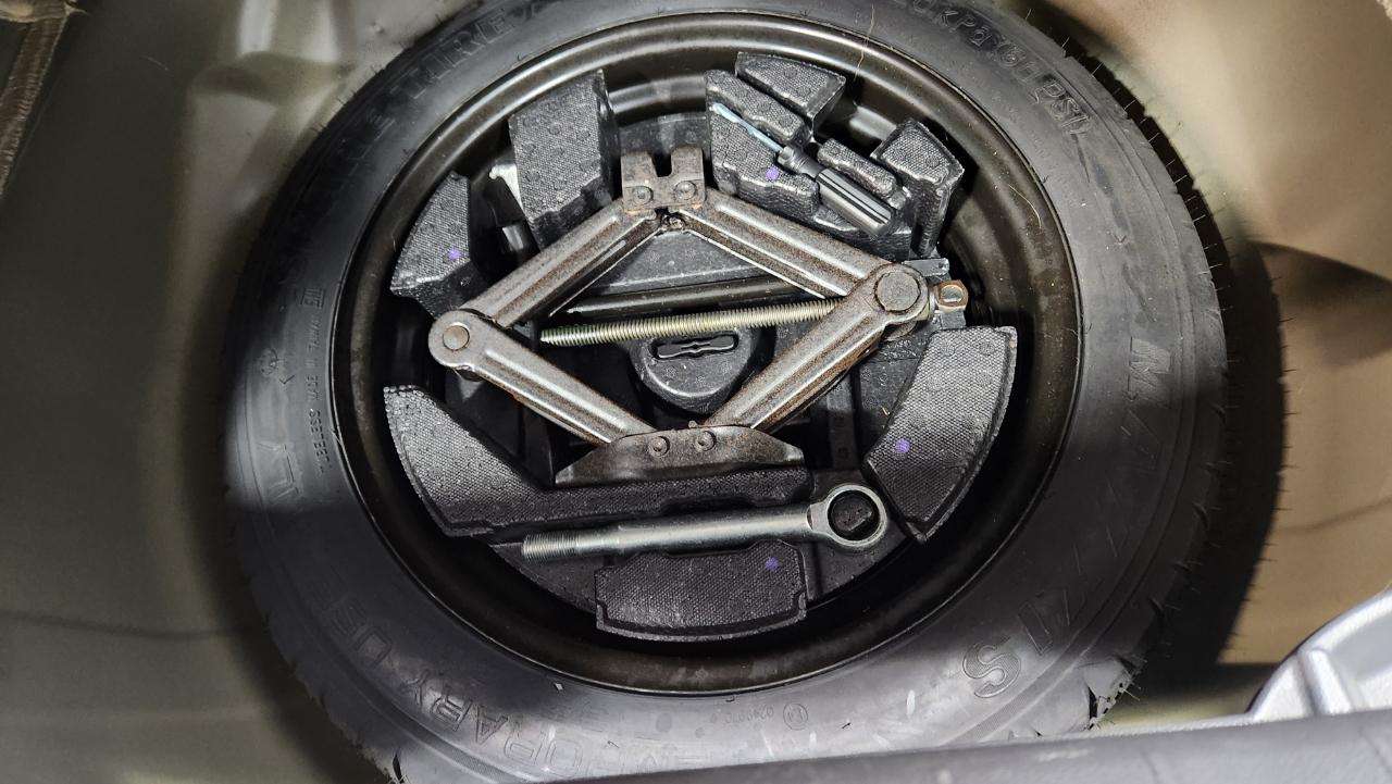 Subaru Impreza 2.0i Premium CVT 4-Door 2017