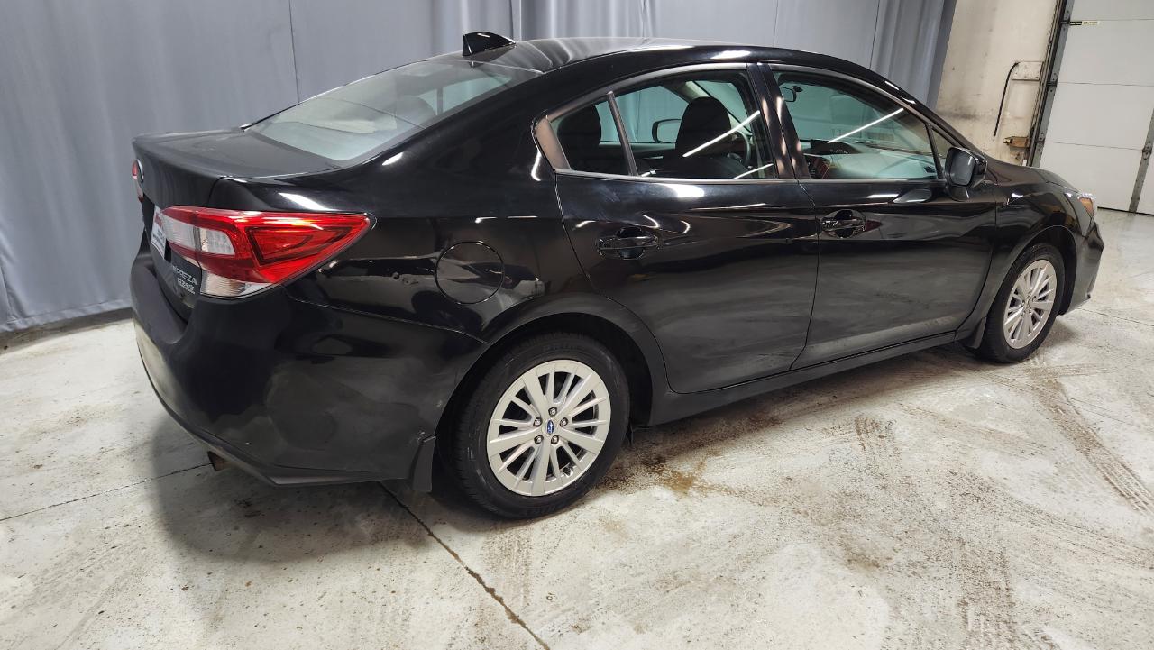 Subaru Impreza 2.0i Premium CVT 4-Door 2017