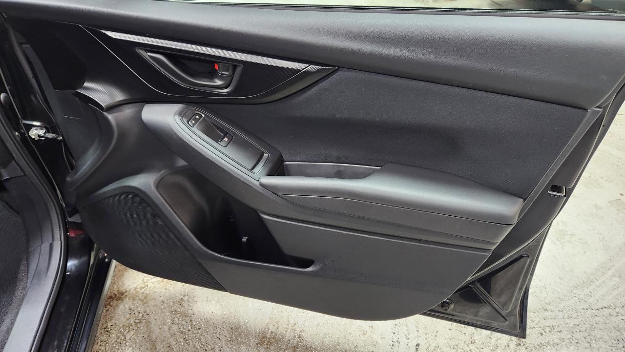 Subaru Impreza 2.0i Premium CVT 4-Door 2017