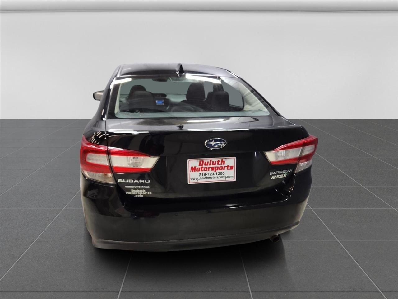 Subaru Impreza 2.0i Premium CVT 4-Door 2017