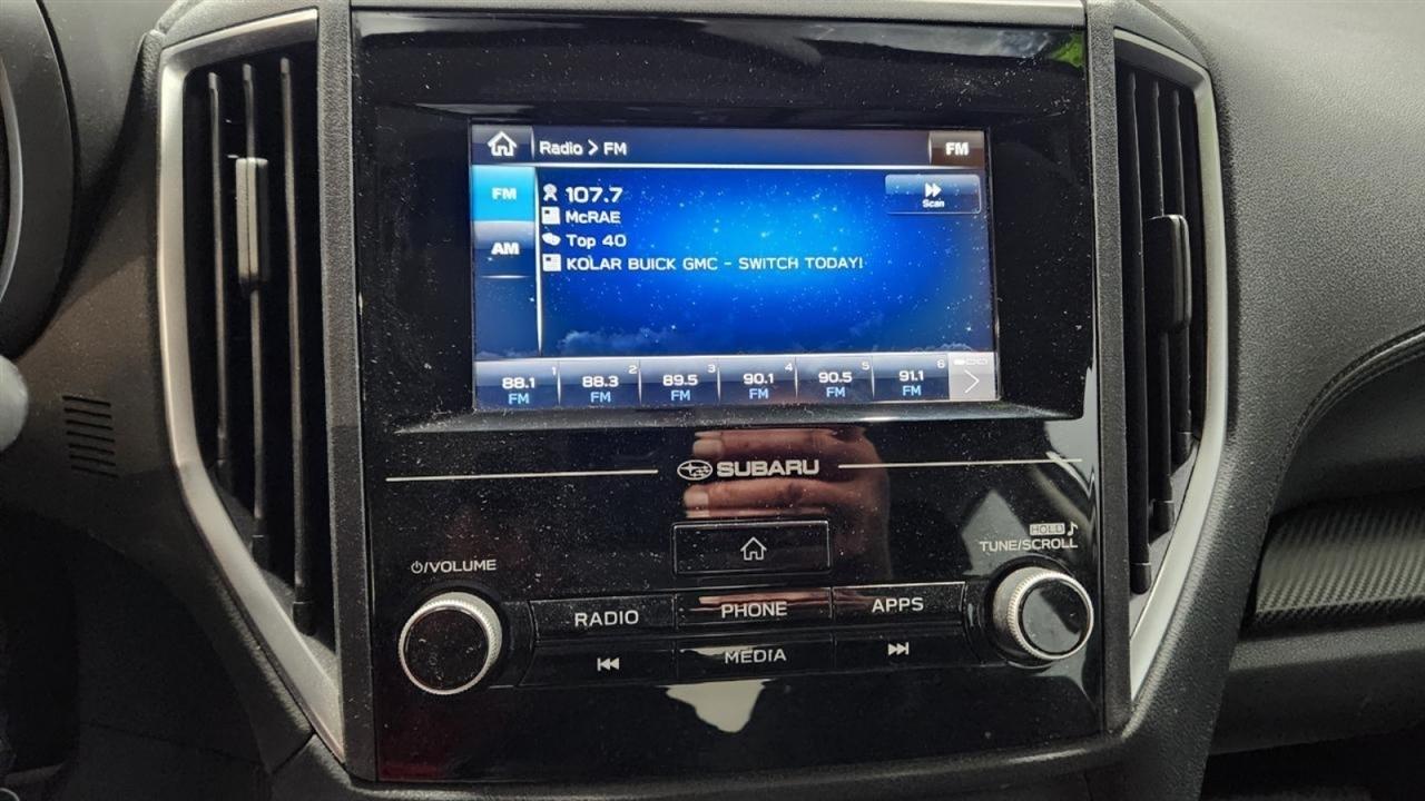 Subaru Impreza 2.0i Premium CVT 4-Door 2017