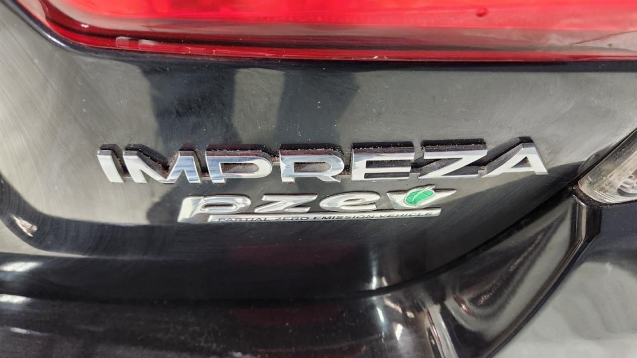 Subaru Impreza 2.0i Premium CVT 4-Door 2017