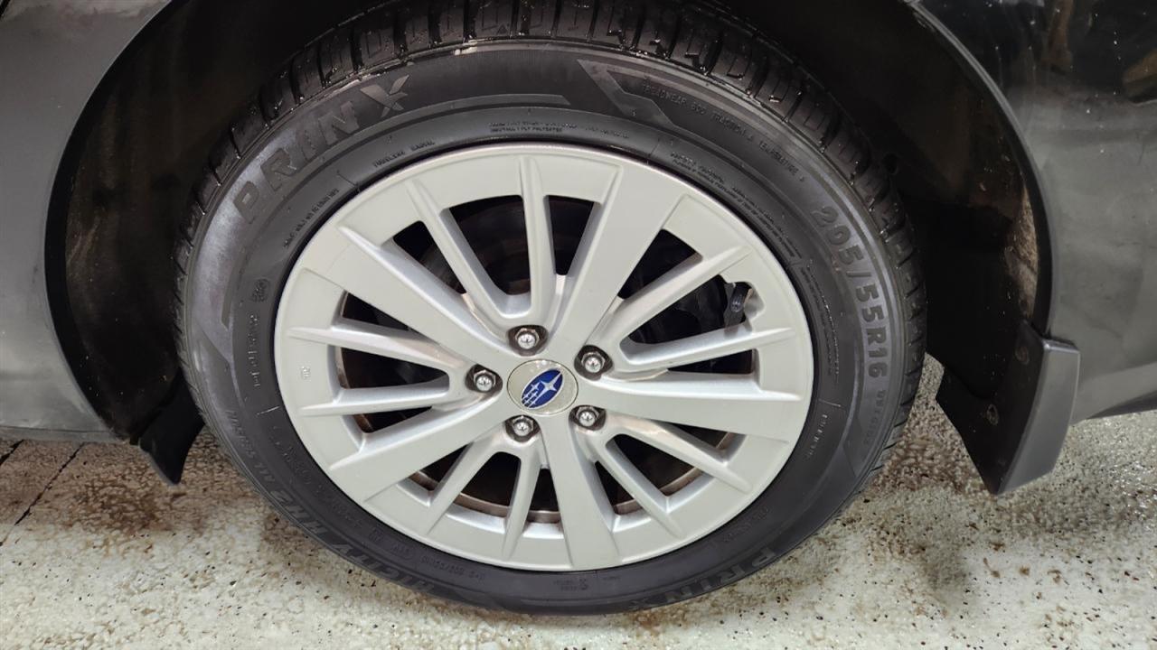 Subaru Impreza 2.0i Premium CVT 4-Door 2017