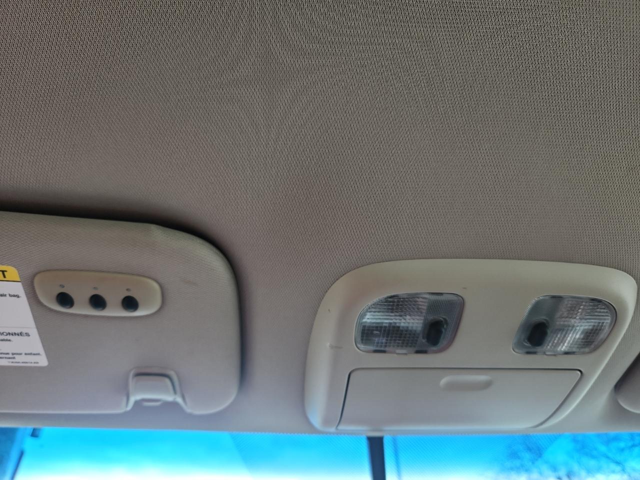 Ford Fusion Hybrid Sedan 2011