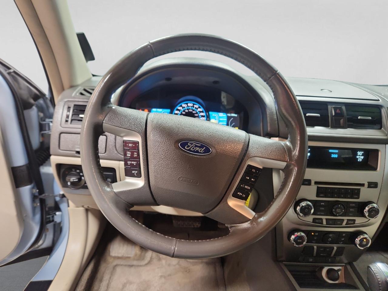 Ford Fusion Hybrid Sedan 2011