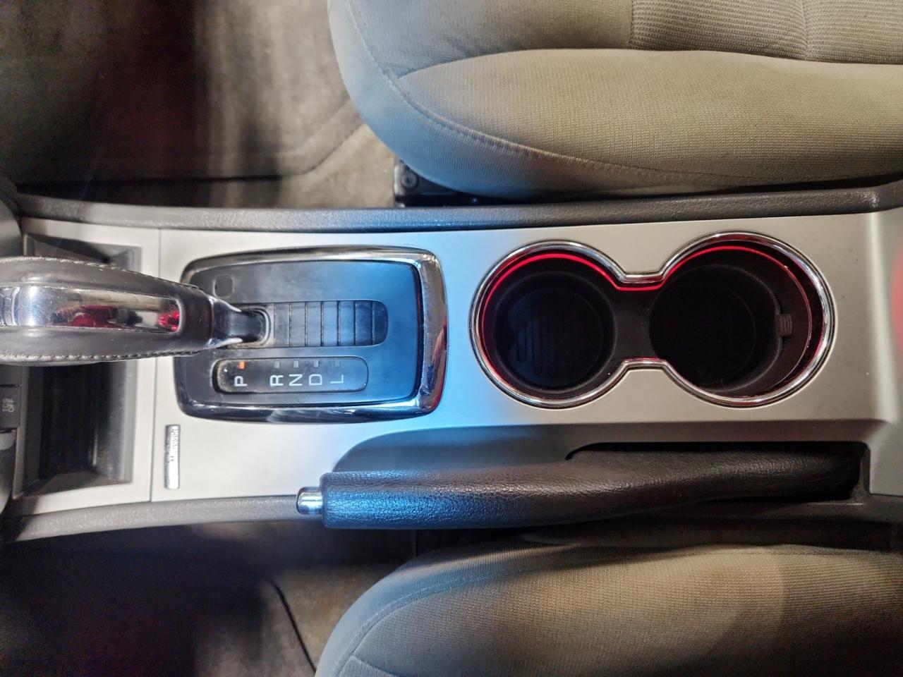 Ford Fusion Hybrid Sedan 2011