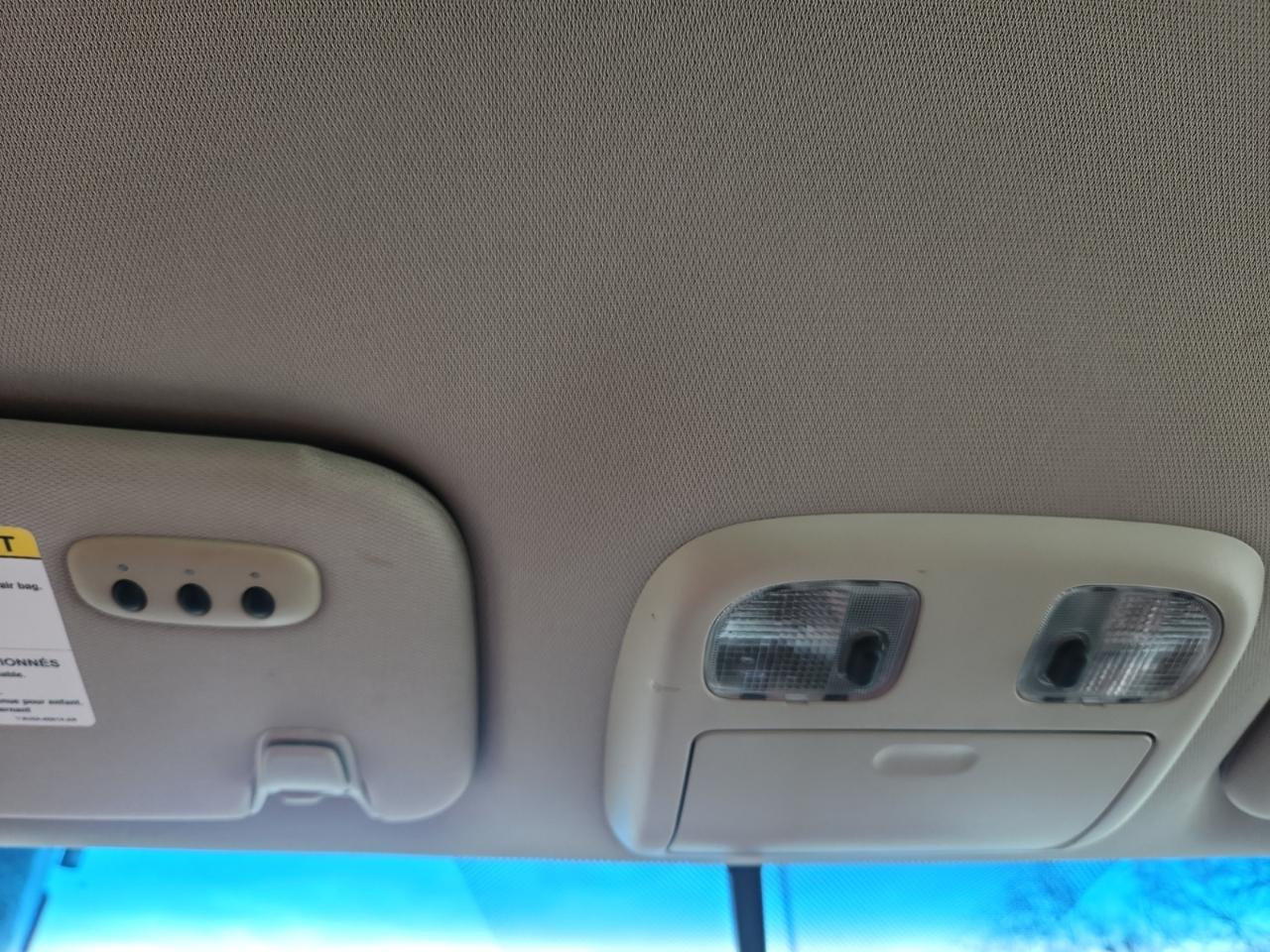 Ford Fusion Hybrid Sedan 2011