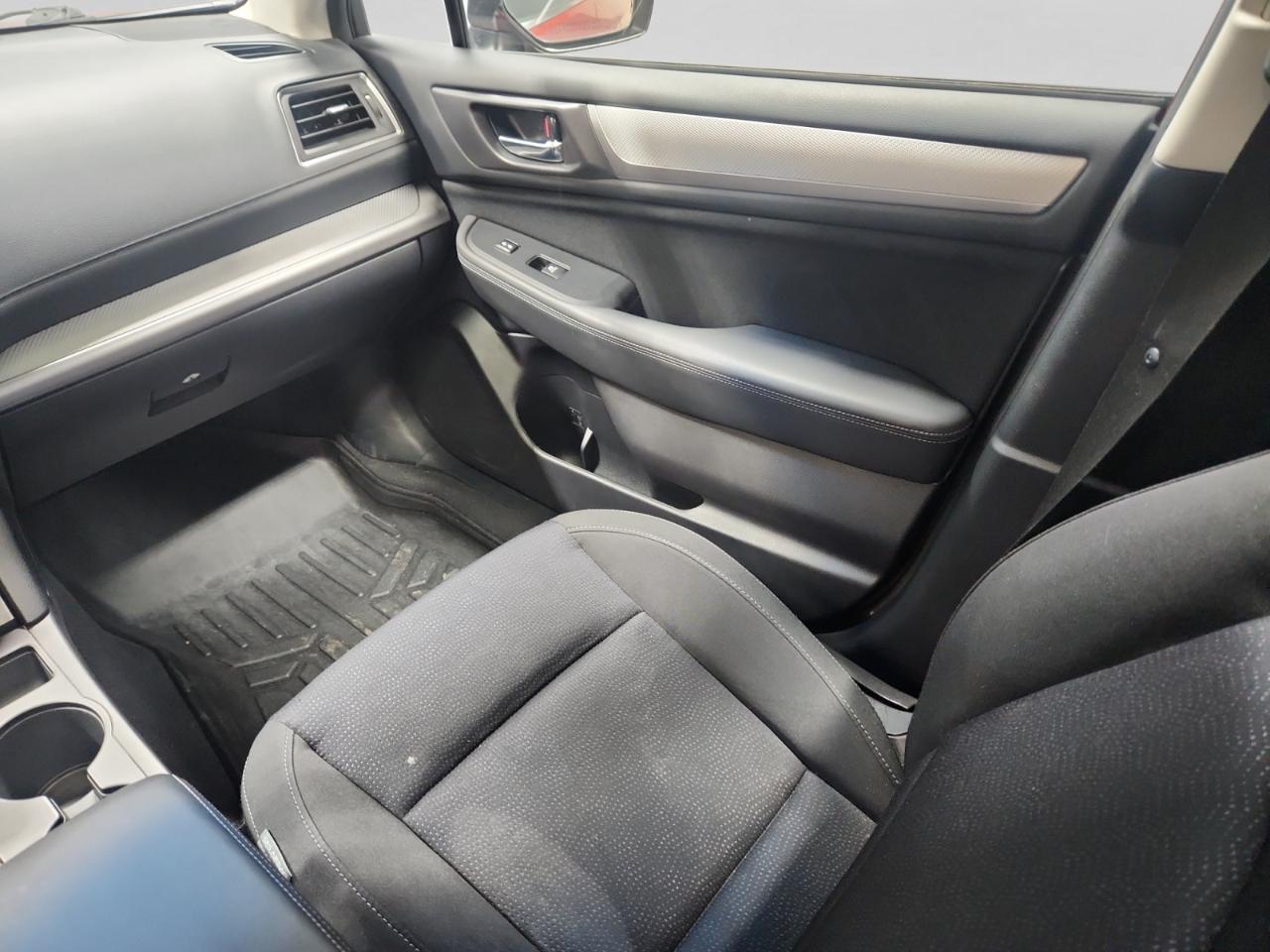 Subaru Legacy 2.5i Premium 2015