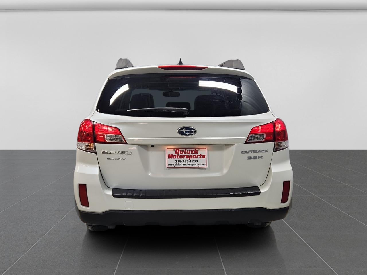 Subaru Outback 3.6R Limited 2011