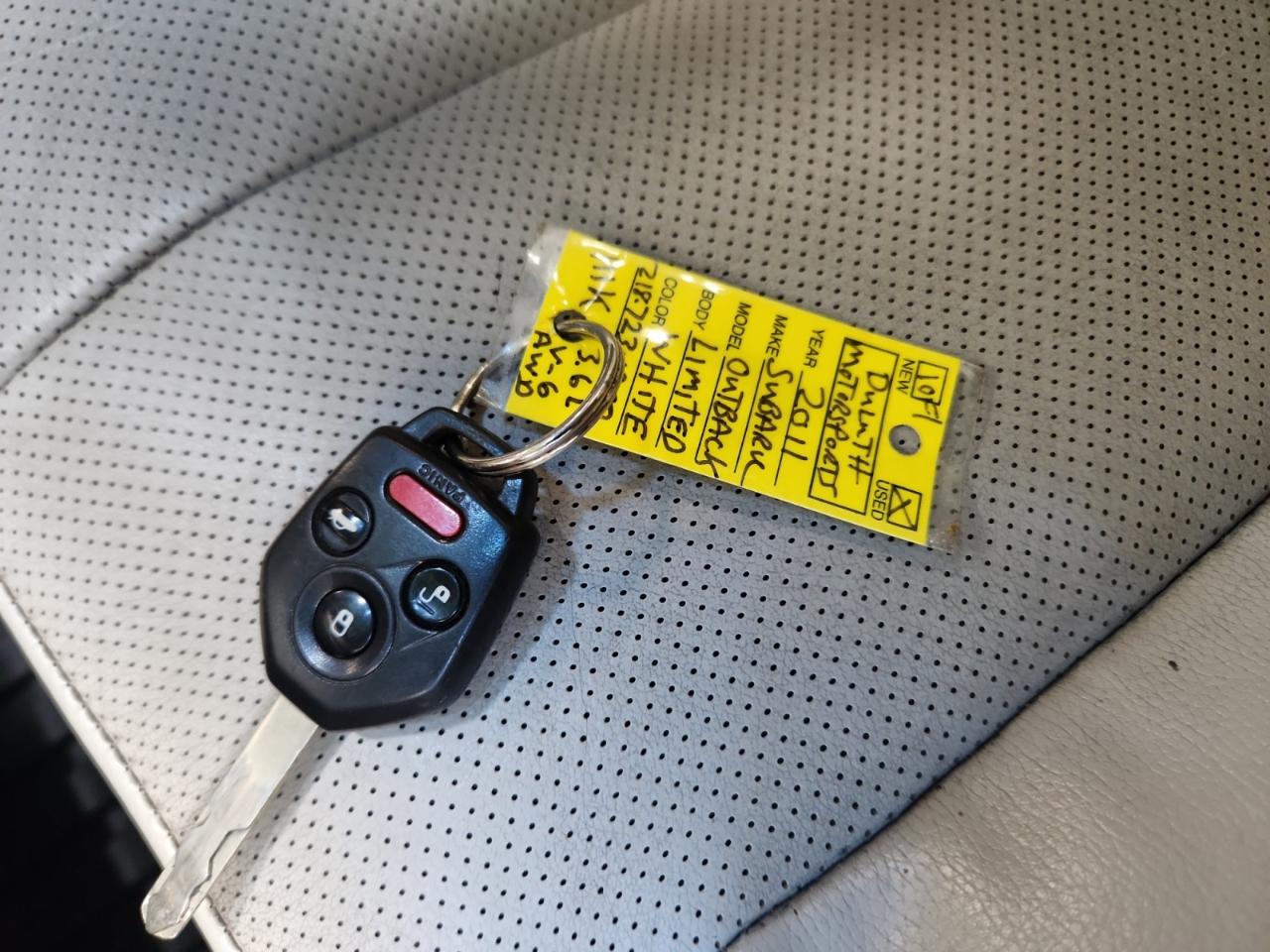 Subaru Outback 3.6R Limited 2011